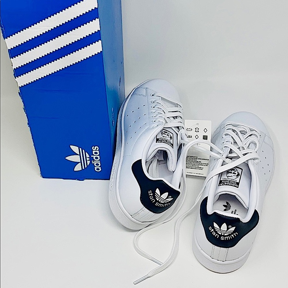 Brand NWT Adidas Stan Smith Women’s Sneakers Shoes